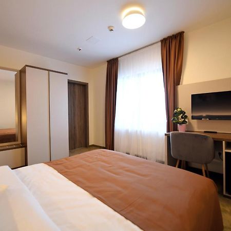 Hoha Boutique Hotel Hátszeg Kültér fotó